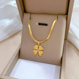 Collar de Oro con Trébol