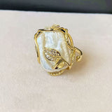 Anillo de compromiso con perlas naturales de agua dulce
