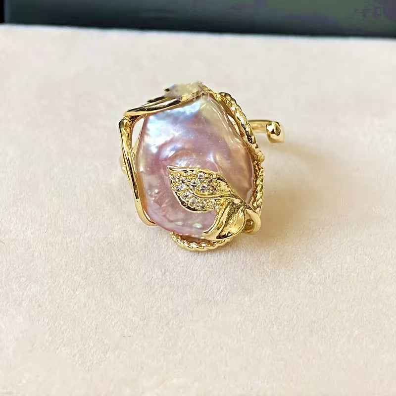 Anillo de compromiso con perlas naturales de agua dulce