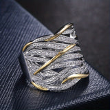 Anillo elegante con varias capas torcidas