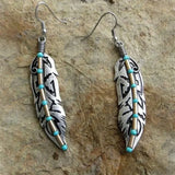 Pendientes vintage con forma de hoja y piedra incrustada de turquesa