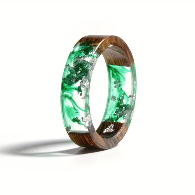 Anillo de Madera y Resina Hecho a Mano