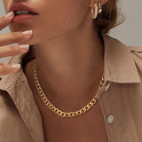 Collar cubano con eslabones gruesos en oro