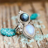Anillo Rita con piedra lunar