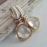 Pendientes vintage dorados de vidrio blanco