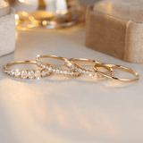 Anillos apilables de zirconia cúbica dorados en oro de 14k