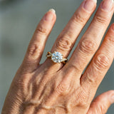 Anillo trenzado vintage de oro con circonita