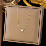 Collar de oro con diamantes