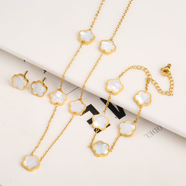 Conjunto de Piezas en Forma de Árboles