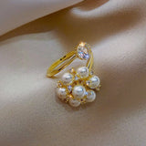 Anillo ajustable con perlas tiernas