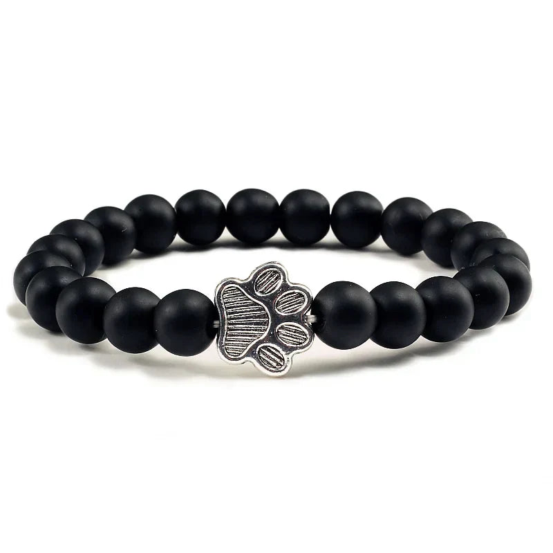 Pulsera con cuentas en forma de pata – diseño en piedra natural