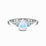 Anillo Louisa con Piedra lunar