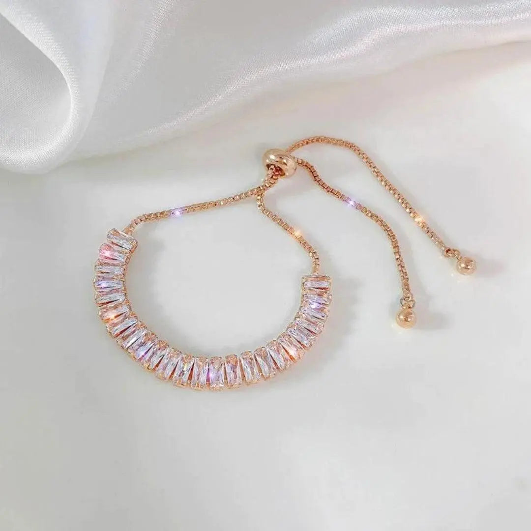 Brazalete ajustable con circonitas