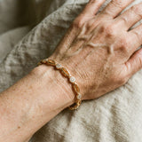 Brazalete chapado en oro