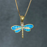 Collar de libélula de oro con ópalo