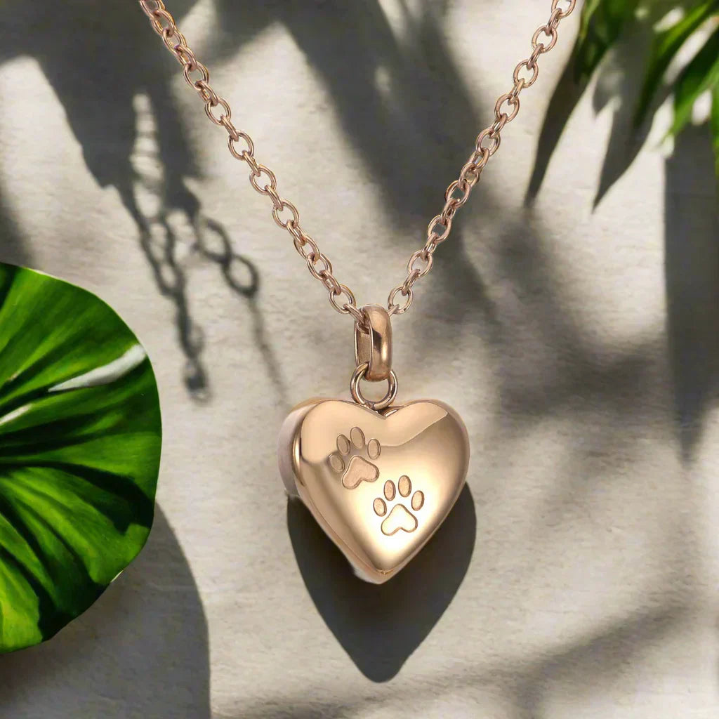 Collar con urna conmemorativa para mascotas – Colgante en forma de corazón con grabado de huella
