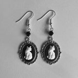 Isidora | Pendientes Gato Blanco Vintage