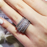 Anillo sencillo con piedra para mujeres