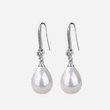 Evelyn | Pendientes artesanales con perlas naturales cintilantes
