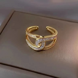 Anillo abierto con diamante doble C y circón
