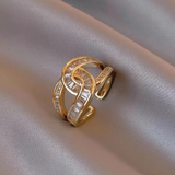 Anillo abierto con diamante doble C y circón