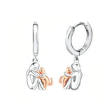 Lily™ | Pendientes Icono de Gato (Cierre Redondo)