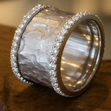 Anillo vintage de plata con zirconia