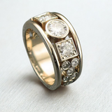 Anillo vintage de oro con zirconia cúbica