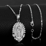 Collar con colgante de la Virgen María