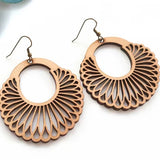 Pendientes artesanales de madera con mandala