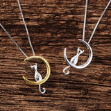 Collar Elegante con Luna Creciente y Gato