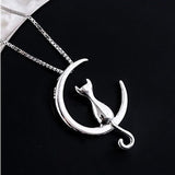 Collar Elegante con Luna Creciente y Gato