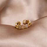 Anillo de Panal de Miel en Oro y Cristal
