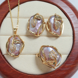 Set de Collar y Pendientes de Perlas de Agua Dulce en Oro