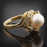 Anillo Perla y Oro Brillante