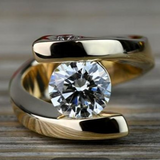 Anillo vintage en espiral con zirconia cúbica