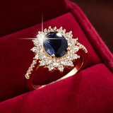 Anillo con circonita azul oscuro brillante