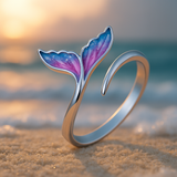 Anillo ajustable con cola de delfín colorida