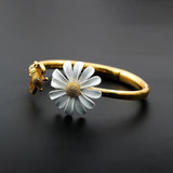 Pulsera Vintage de Oro Daisy y Abeja
