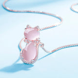 Nerea | Collar de Gato en Piedra Rosa con Circonia