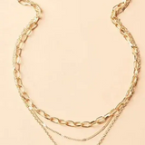 Collar Vintage con Cadenas en Capas y Colgante Dorado